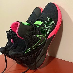 Nike Flytrap li mens 7.5